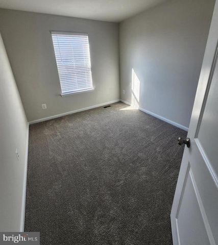 1236 RED CLOVER LN, Ranson, WV 25438