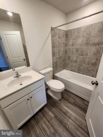 1236 RED CLOVER LN, Ranson, WV 25438