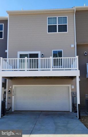 1236 RED CLOVER LN, Ranson, WV 25438