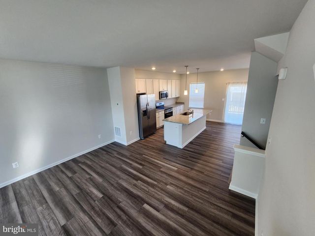 1236 RED CLOVER LN, Ranson, WV 25438