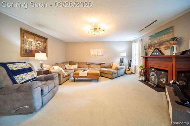5060 Harbor Oak Drive 49, Waterford, MI 48329