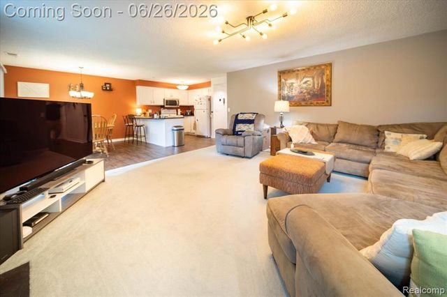 5060 Harbor Oak Drive 49, Waterford, MI 48329
