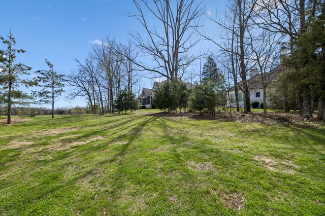 7305 Harlow Dr, College Grove, TN 37046