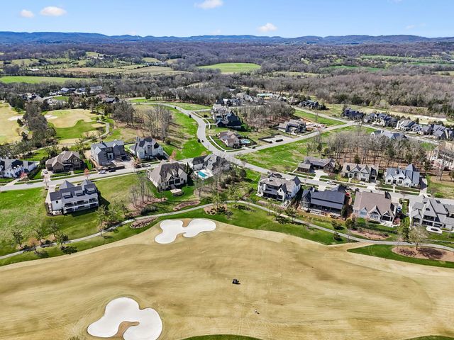 7305 Harlow Dr, College Grove, TN 37046