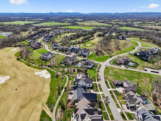 7305 Harlow Dr, College Grove, TN 37046