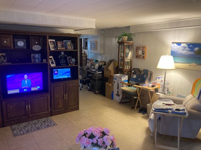8719 N Oriole Avenue, Niles, IL 60714