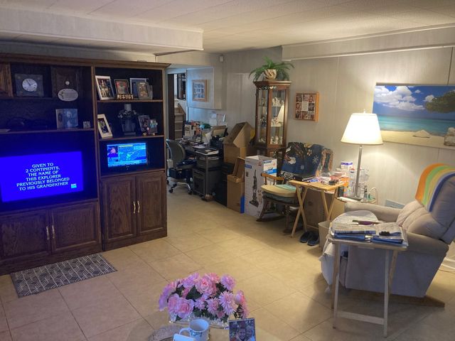 8719 N Oriole Avenue, Niles, IL 60714