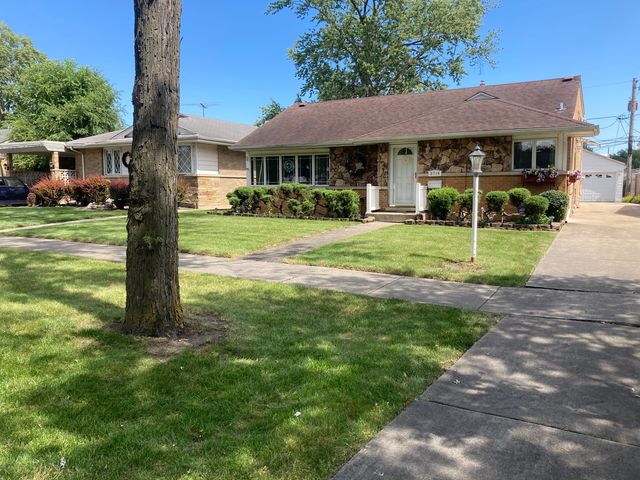 8719 N Oriole Avenue, Niles, IL 60714