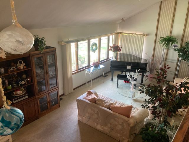 8719 N Oriole Avenue, Niles, IL 60714