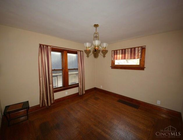 4546 Leo Street, St Bernard, OH 45217