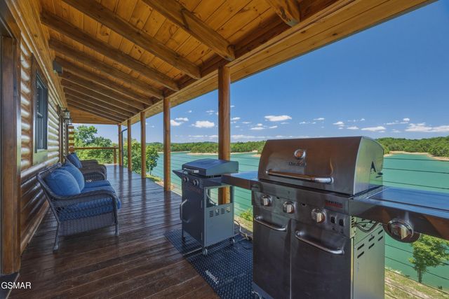 375 Perry Branch Way, Sevierville, TN 37876