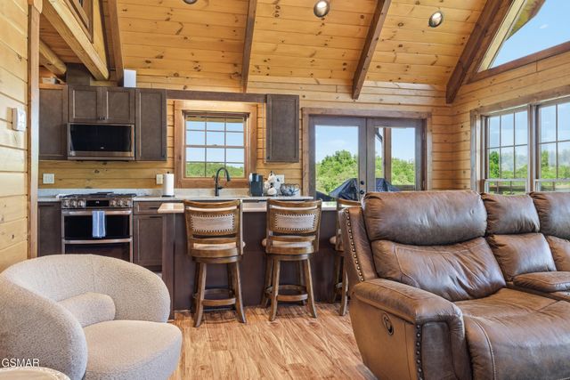 375 Perry Branch Way, Sevierville, TN 37876