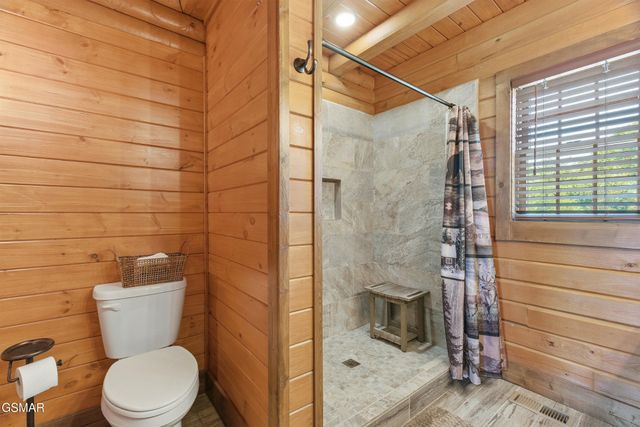 375 Perry Branch Way, Sevierville, TN 37876