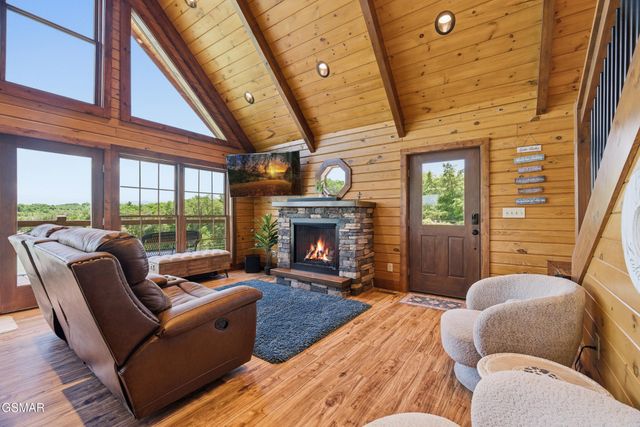 375 Perry Branch Way, Sevierville, TN 37876