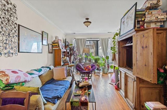 7341 N Honore Street, Chicago, IL 60626