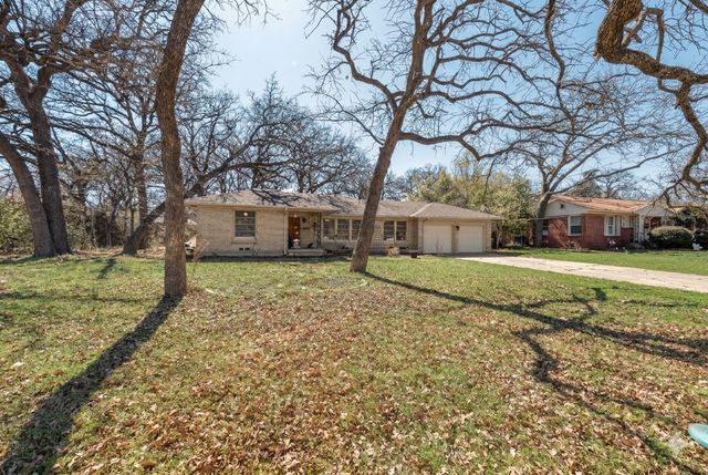 1610 Laurelwood Drive, Denton, TX 76209