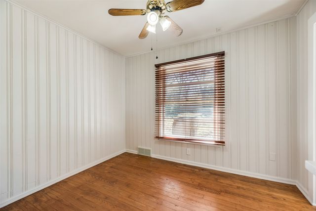 1610 Laurelwood Drive, Denton, TX 76209