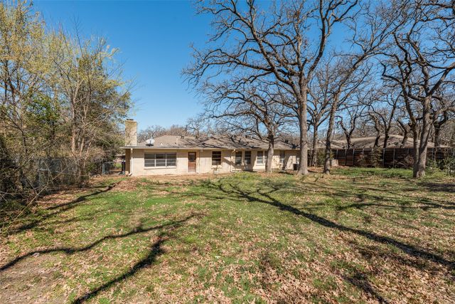 1610 Laurelwood Drive, Denton, TX 76209