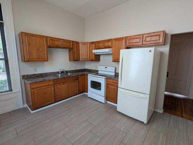 2106 Elliot Avenue, Minneapolis, MN 55404