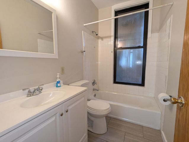 2106 Elliot Avenue, Minneapolis, MN 55404