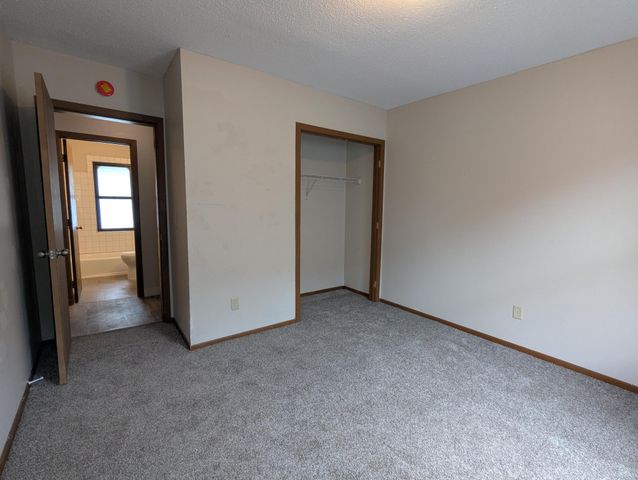 2106 Elliot Avenue, Minneapolis, MN 55404
