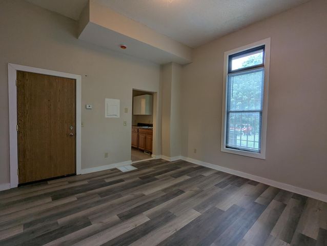 2106 Elliot Avenue, Minneapolis, MN 55404