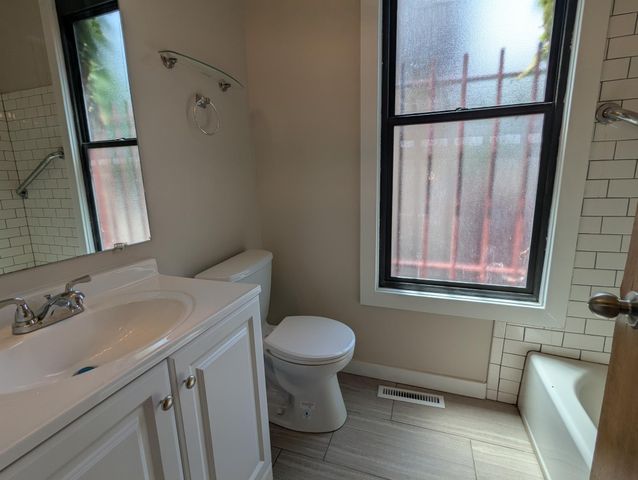 2106 Elliot Avenue, Minneapolis, MN 55404