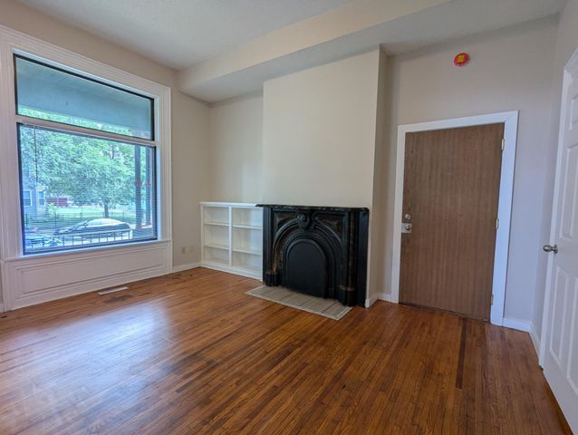 2106 Elliot Avenue, Minneapolis, MN 55404
