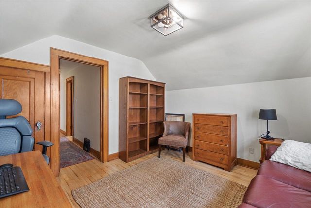 3260 Dayfield AVENUE, Milwaukee, WI 53207