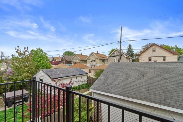 3260 Dayfield AVENUE, Milwaukee, WI 53207