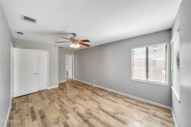 1160 W Avenue J5, Lancaster, CA 93534
