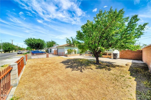 1160 W Avenue J5, Lancaster, CA 93534