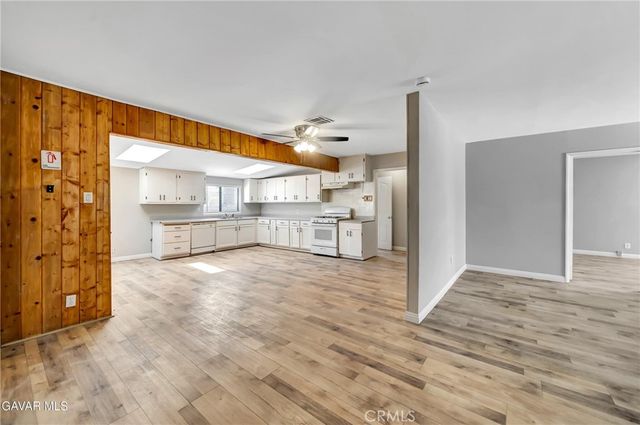 1160 W Avenue J5, Lancaster, CA 93534