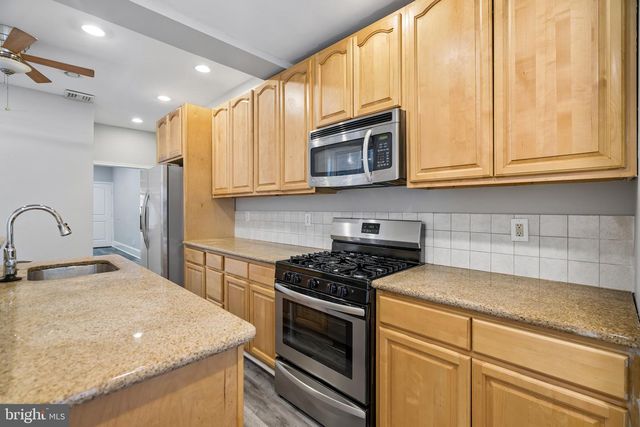 6033 W OXFORD ST, Philadelphia, PA 19151