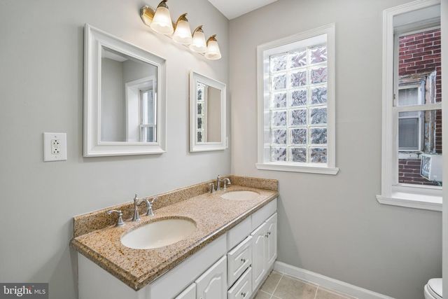 6033 W OXFORD ST, Philadelphia, PA 19151