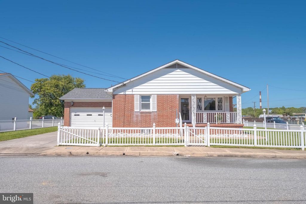12 ROBINSON AVE, Dundalk, MD 21222