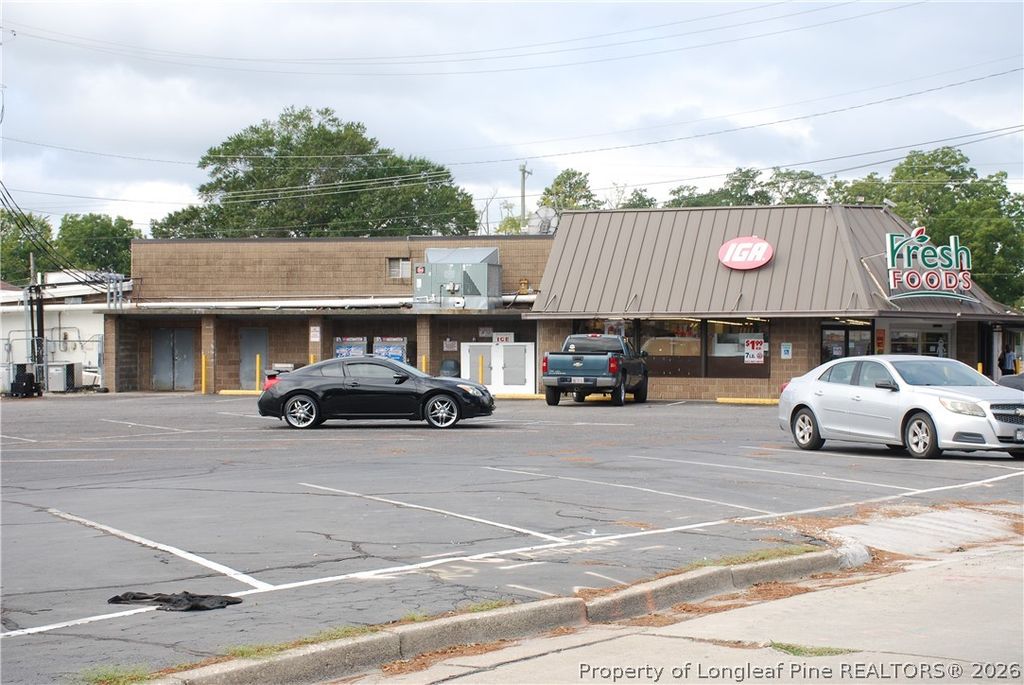 1002 E 5th Street, Lumberton, NC 28358 — exterior