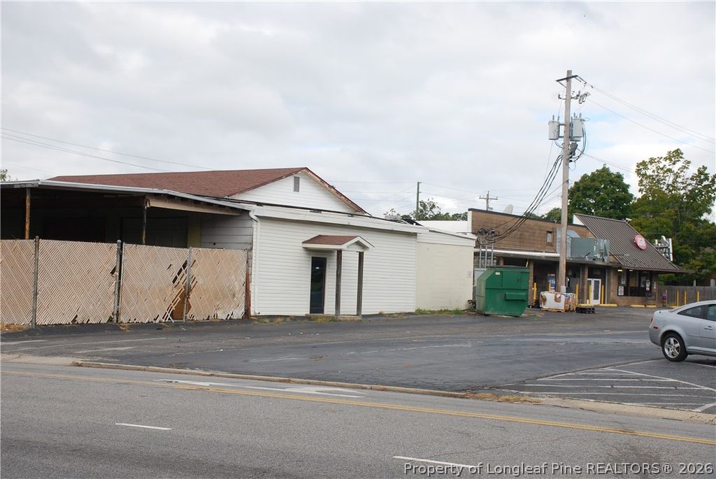 1002 E 5th Street, Lumberton, NC 28358 — photo 5