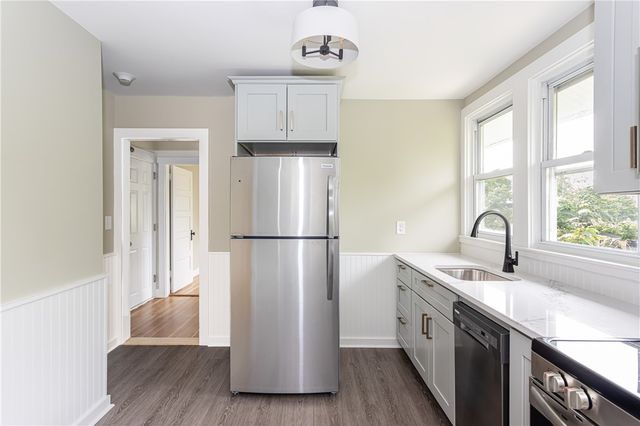 439 Broadway Street D, Newport, RI 02840
