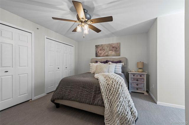 25899 Maritime Circle N, Harrison Charter Township, MI 48045