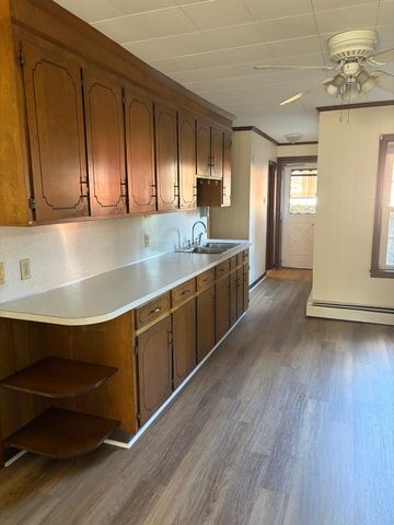 4 Prospect Heights 4, Milford, MA 01757