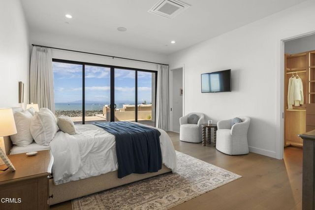 3254 Breaker Drive, Ventura, CA 93003