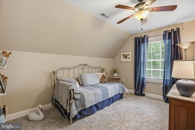 8382 COUNTRY LIFE RD, Pasadena, MD 21122