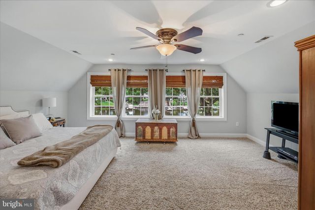 8382 COUNTRY LIFE RD, Pasadena, MD 21122