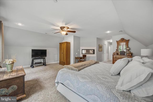 8382 COUNTRY LIFE RD, Pasadena, MD 21122