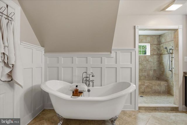 8382 COUNTRY LIFE RD, Pasadena, MD 21122