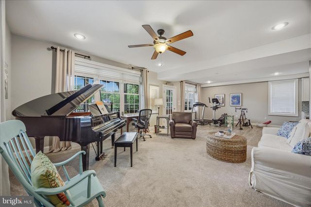 8382 COUNTRY LIFE RD, Pasadena, MD 21122
