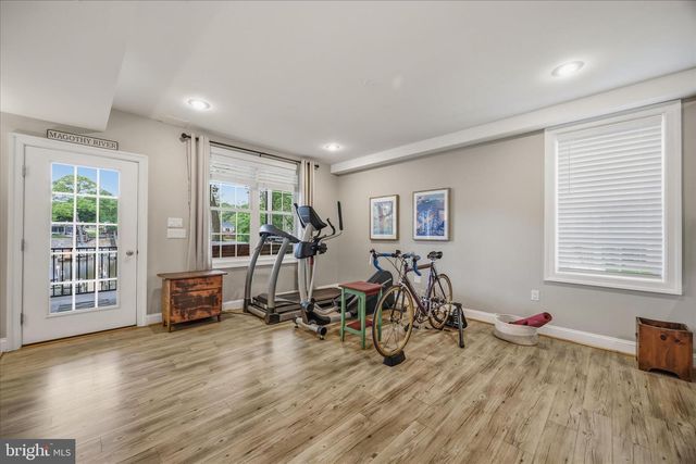 8382 COUNTRY LIFE RD, Pasadena, MD 21122