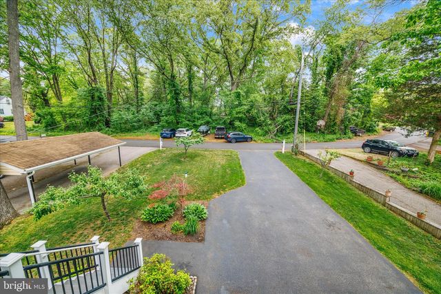 8382 COUNTRY LIFE RD, Pasadena, MD 21122