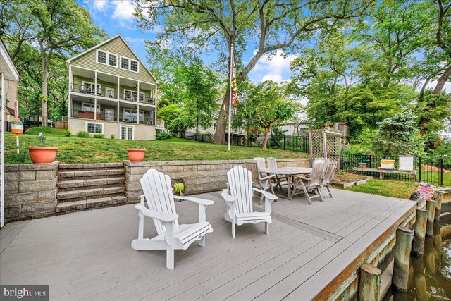 8382 COUNTRY LIFE RD, Pasadena, MD 21122